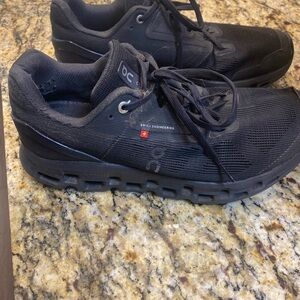 On Cloudstratus worn but still life left